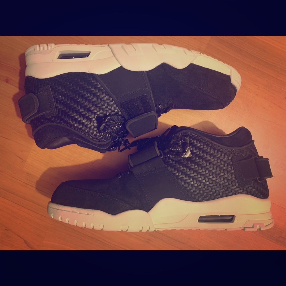 Nike Aircruz shoes